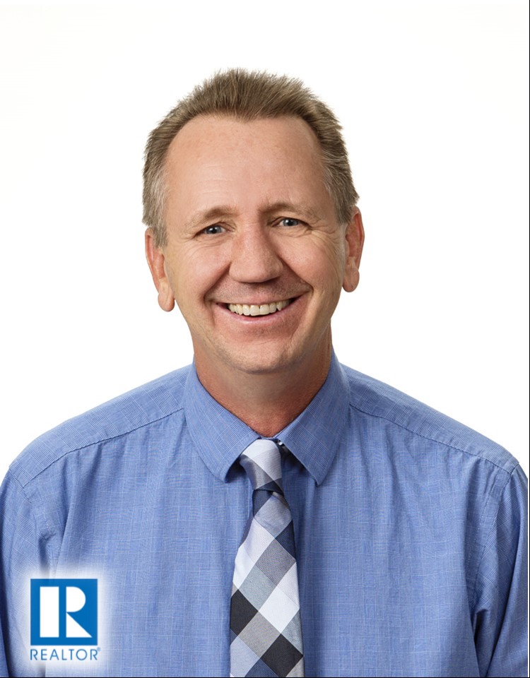 head shot with realtor logo